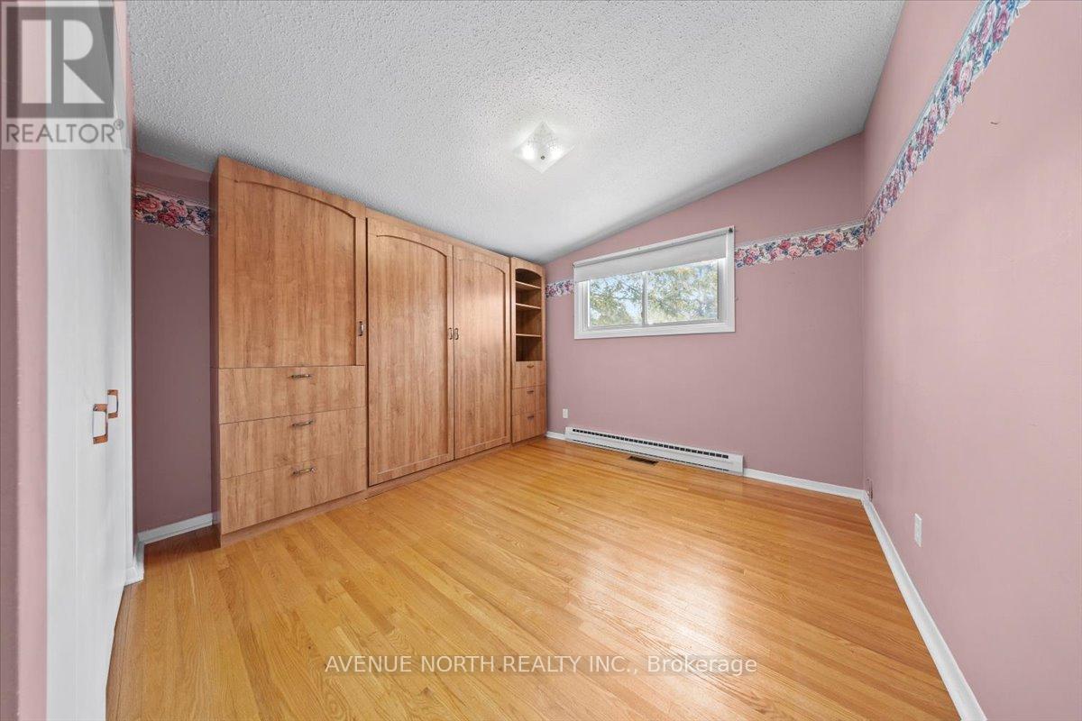 24 Parkmount Crescent, Ottawa, Ontario  K2H 5T4 - Photo 27 - X12731272