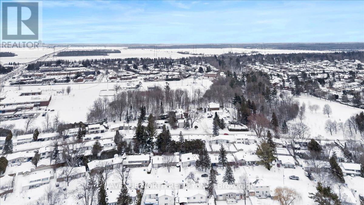 24 Parkmount Crescent, Ottawa, Ontario  K2H 5T4 - Photo 42 - X12731272