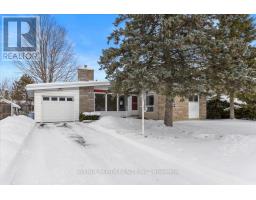 24 PARKMOUNT CRESCENT, Ottawa, Ontario