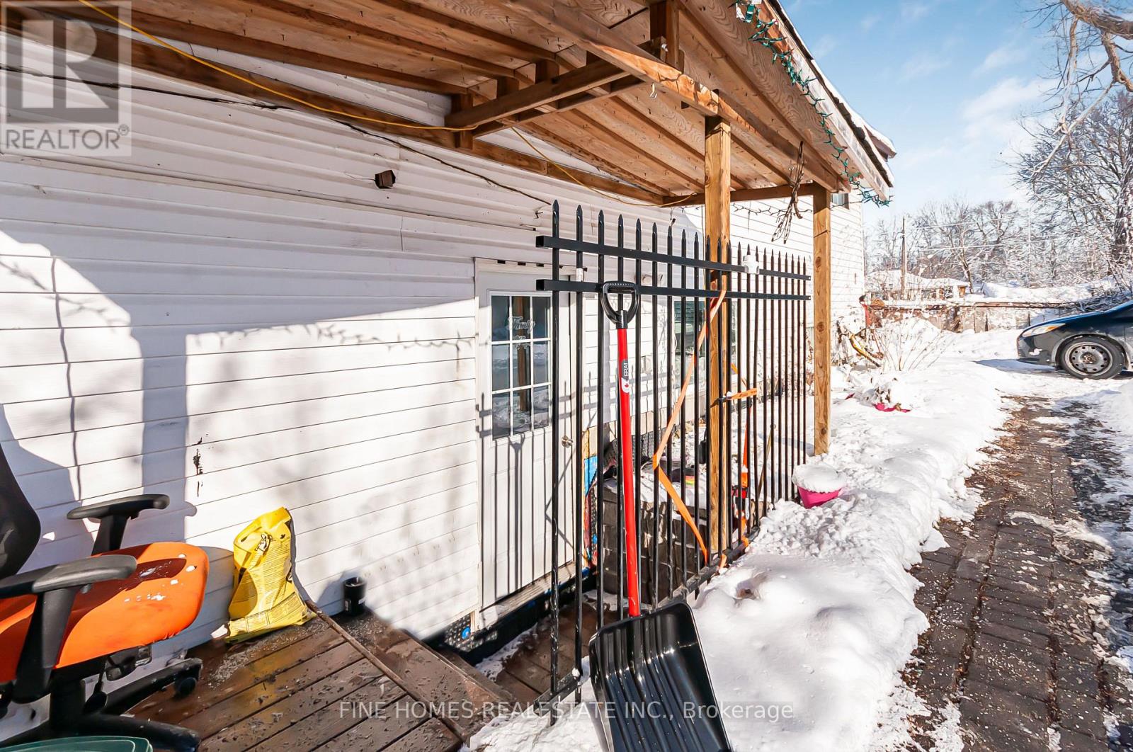 195 Woodland Avenue, Georgina, Ontario  L4P 2N1 - Photo 23 - N12710868