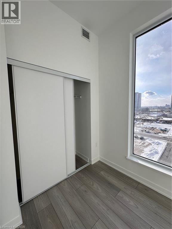 1007 The Queensway Way Unit# 913, Toronto, Ontario  M8Z 6C7 - Photo 11 - 40801085