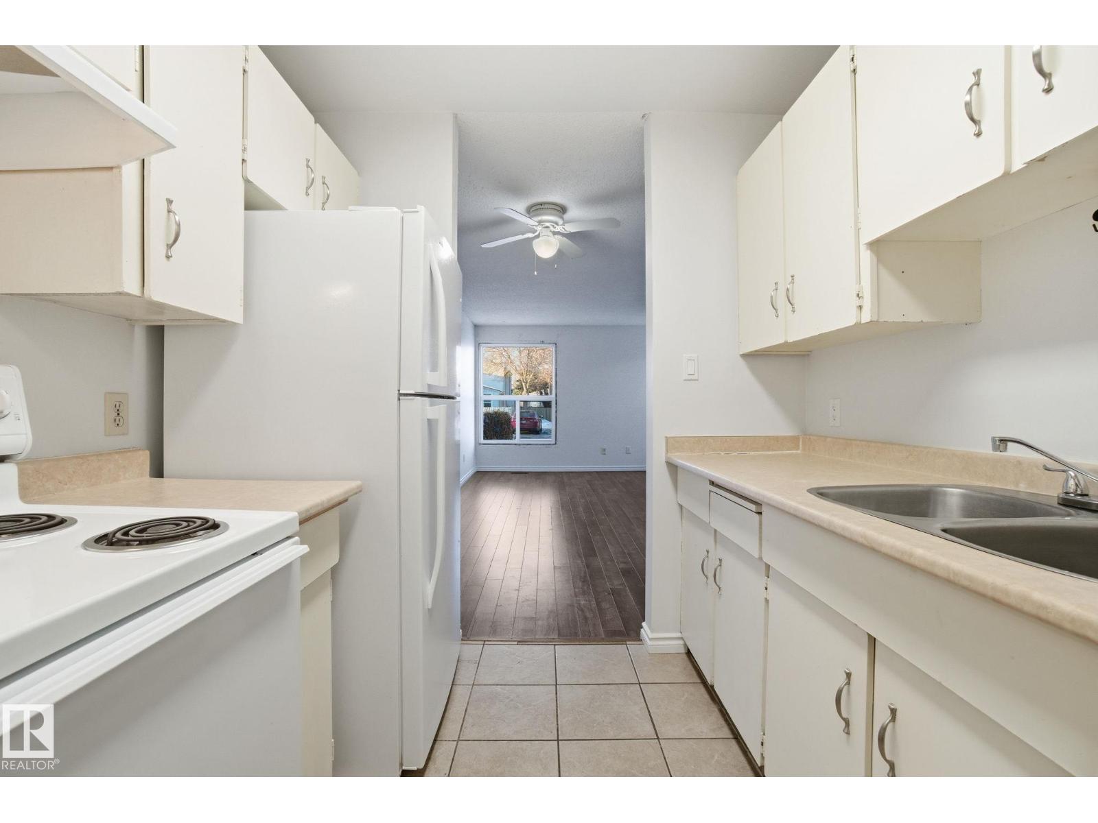 1130 Knottwood Rd E Nw, Edmonton, Alberta T6K 2J8 - Photo 14 - E4470989