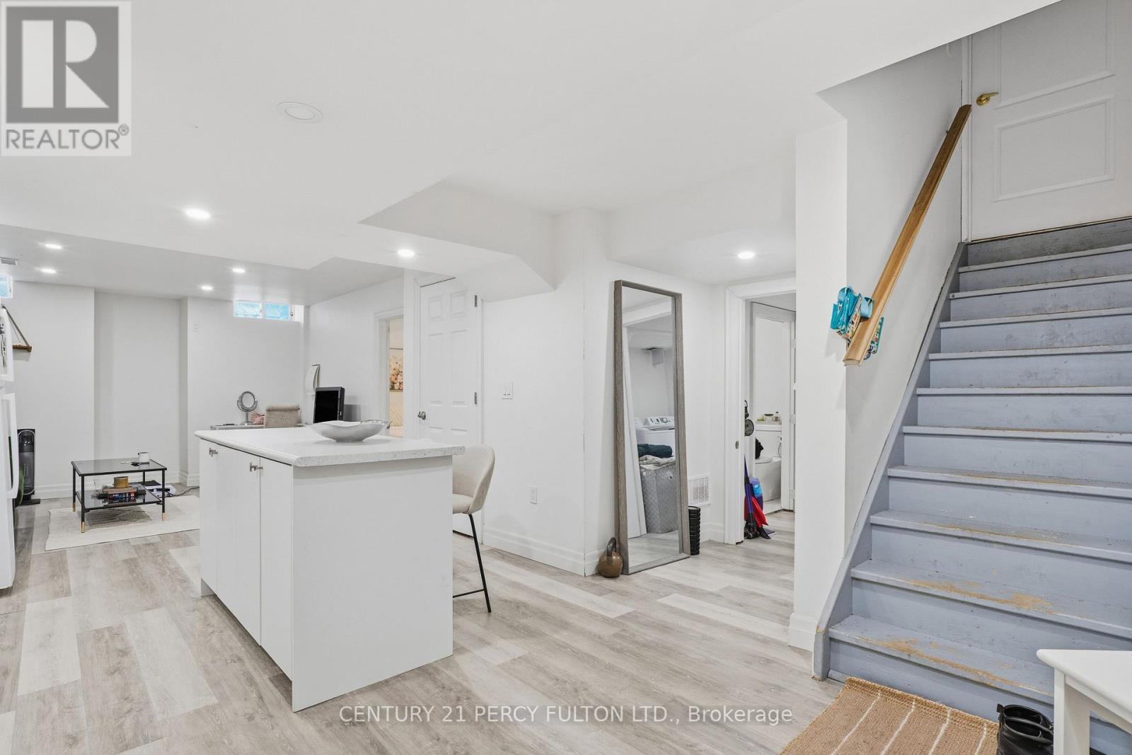 Basement - 907 Oaktree Crescent, Newmarket, Ontario  L3X 2Z1 - Photo 3 - N12731278