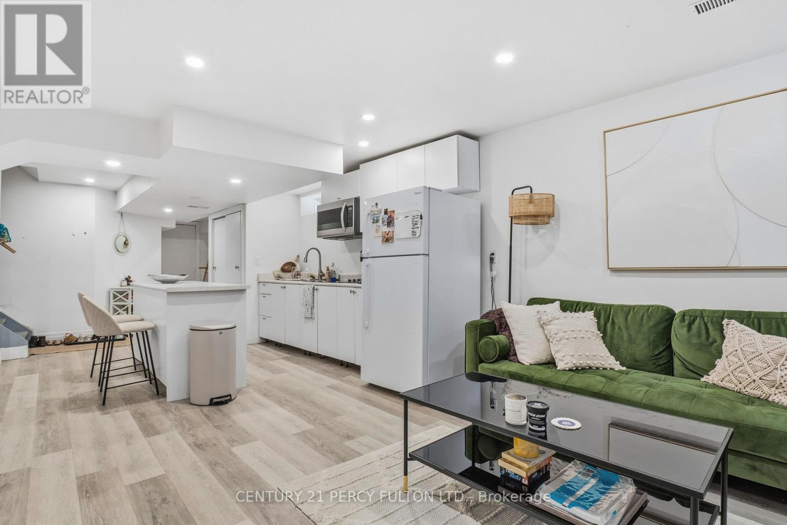 Basement - 907 Oaktree Crescent, Newmarket, Ontario  L3X 2Z1 - Photo 7 - N12731278