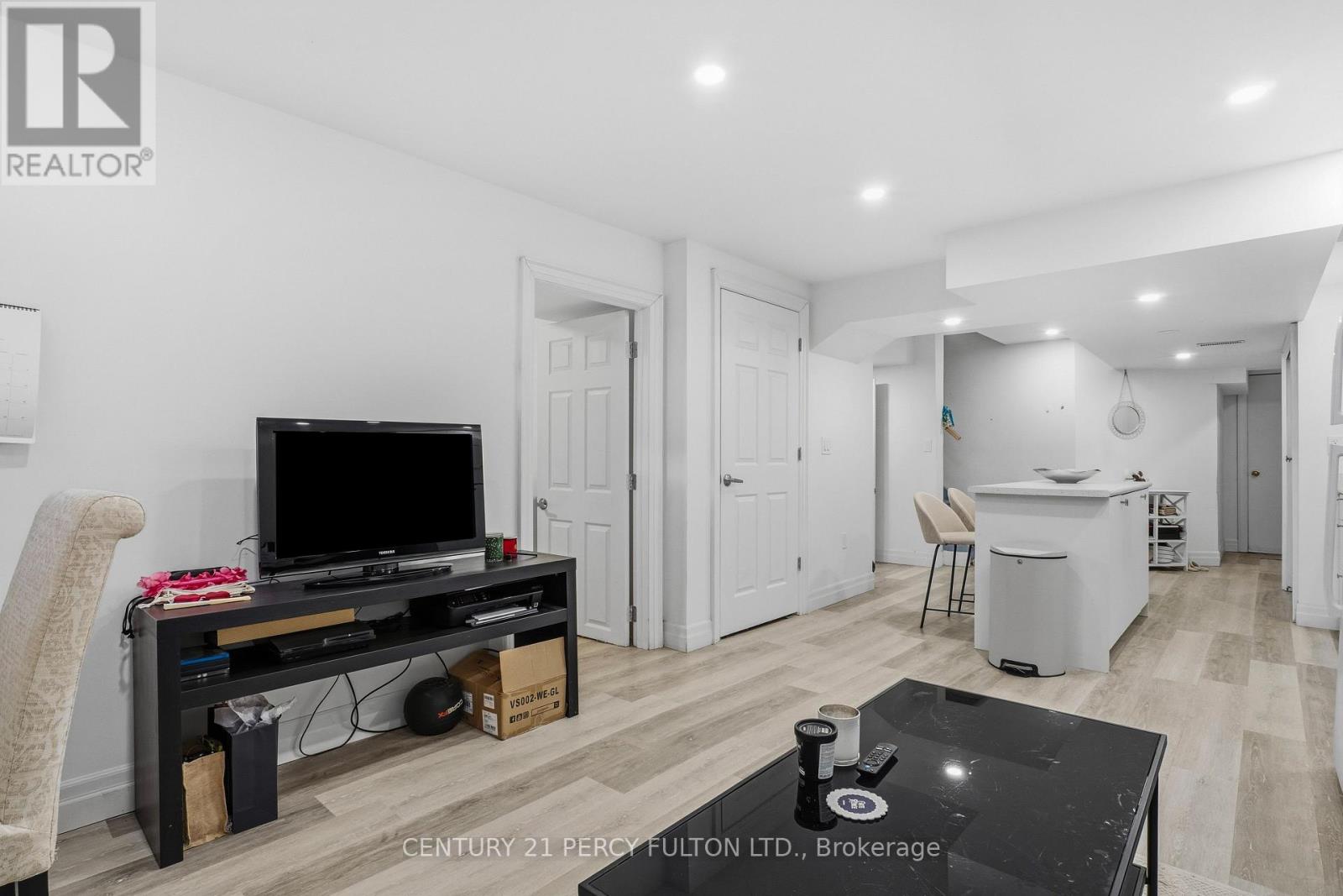 Basement - 907 Oaktree Crescent, Newmarket, Ontario  L3X 2Z1 - Photo 9 - N12731278