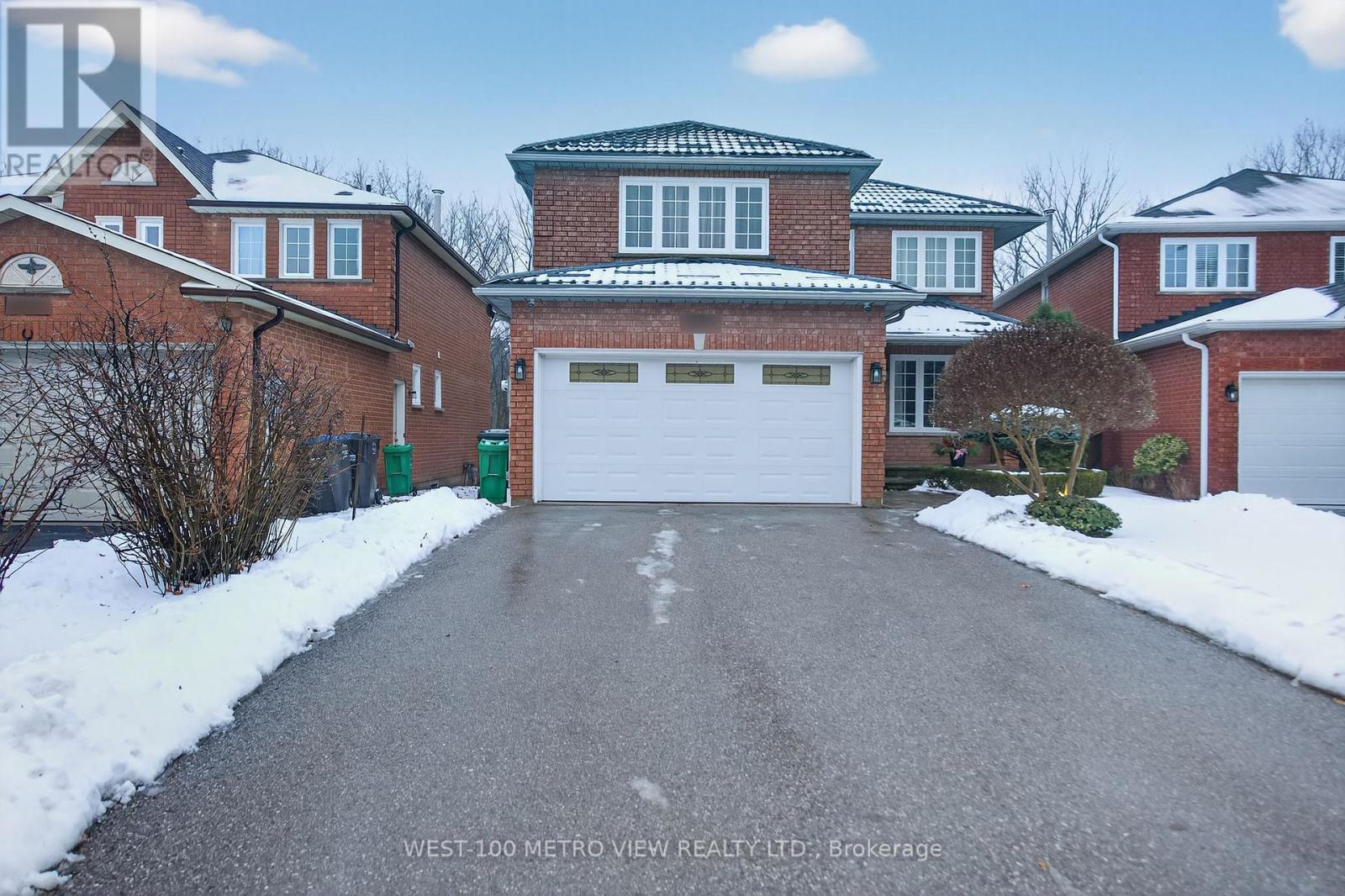 3139 Dover Crescent, Mississauga, Ontario  L5L 5V3 - Photo 1 - W12731258