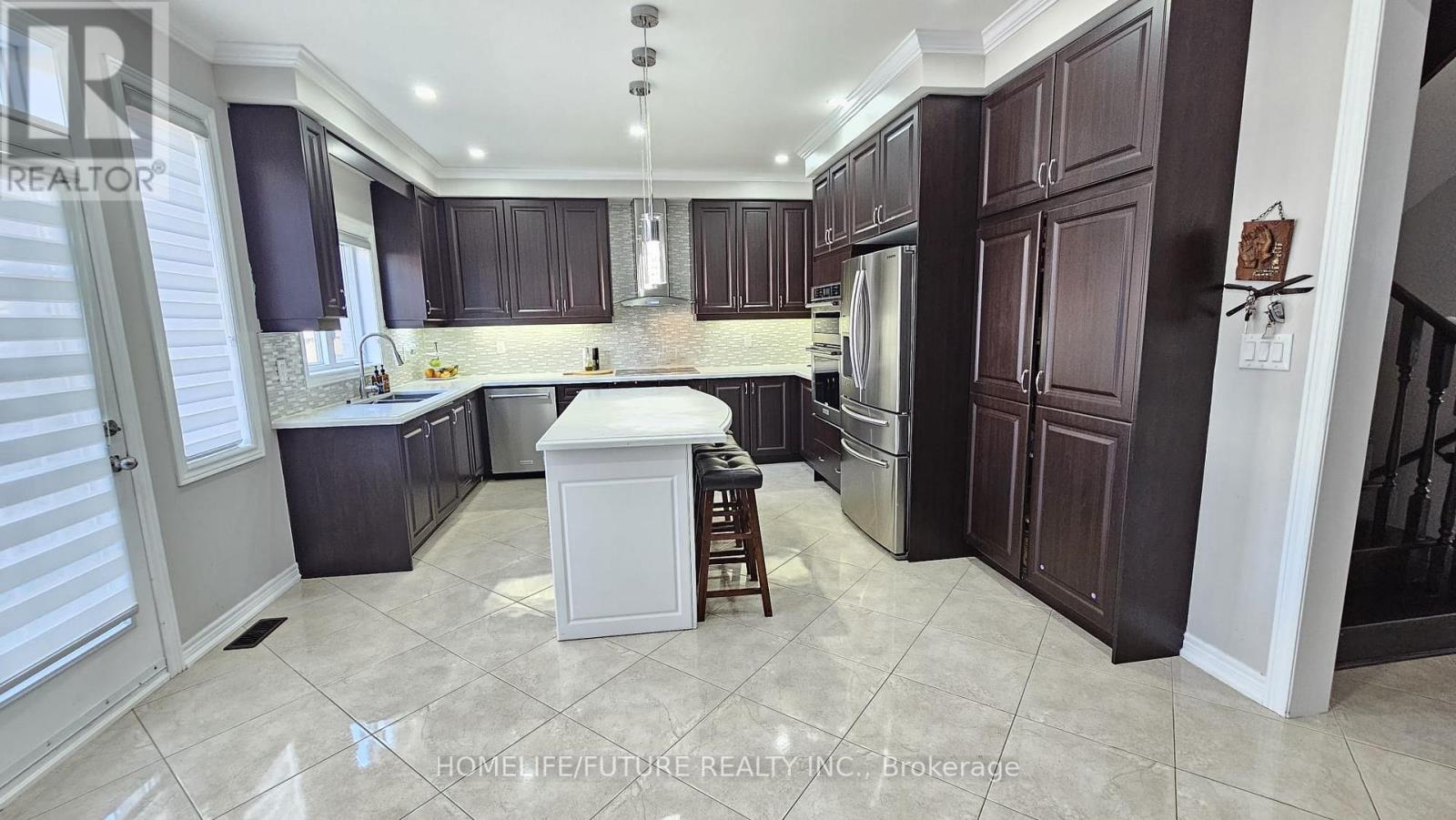 77 MARTIN BYRNE DRIVE, Brampton, Ontario