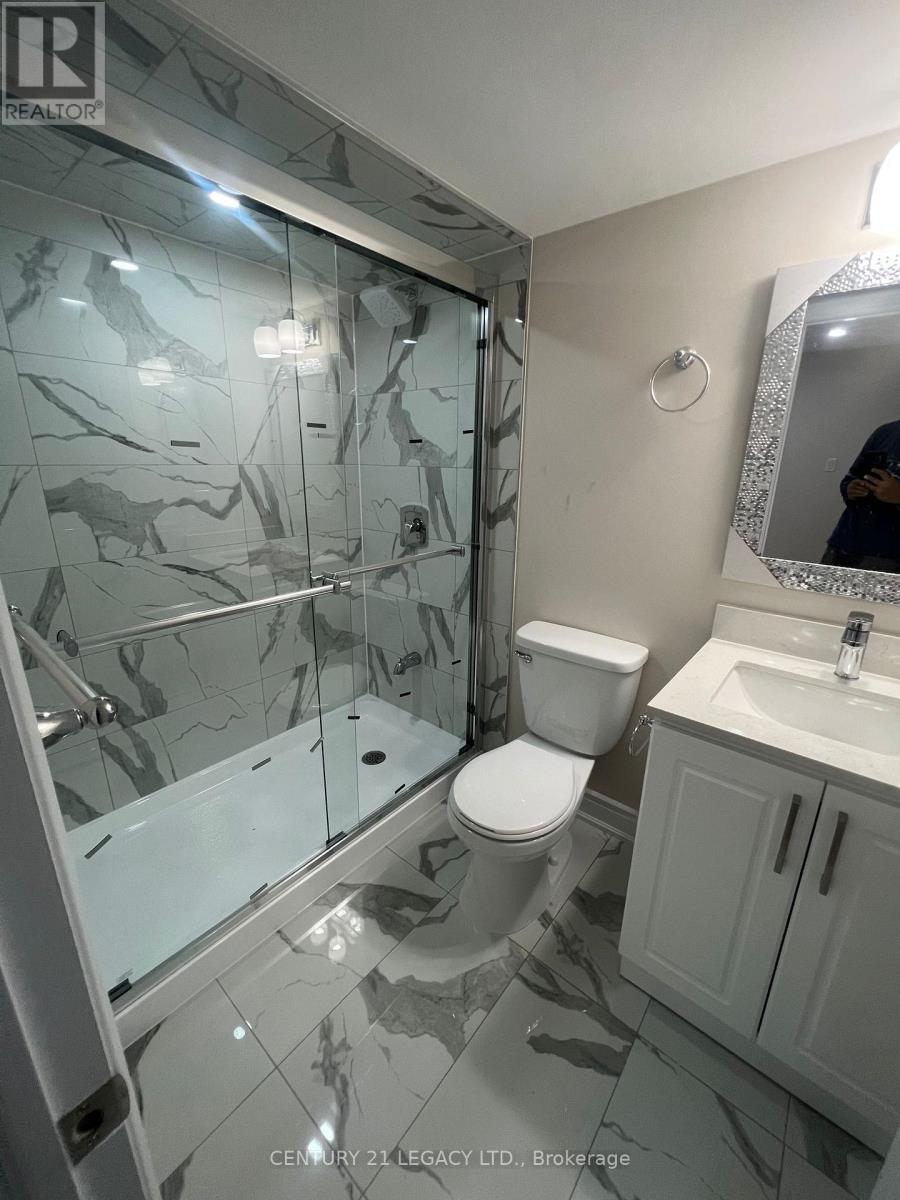 146 Adventura Road, Brampton, Ontario  L7A 5A7 - Photo 10 - W12731286