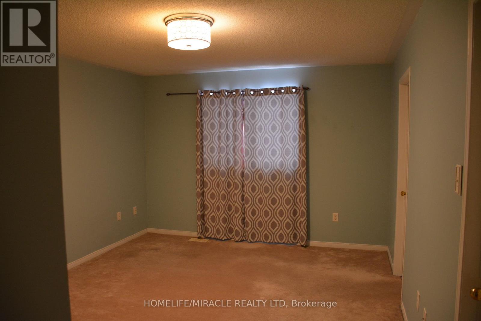 22 Sugarberry Drive, Brampton, Ontario  L6X 0K2 - Photo 12 - W12532748