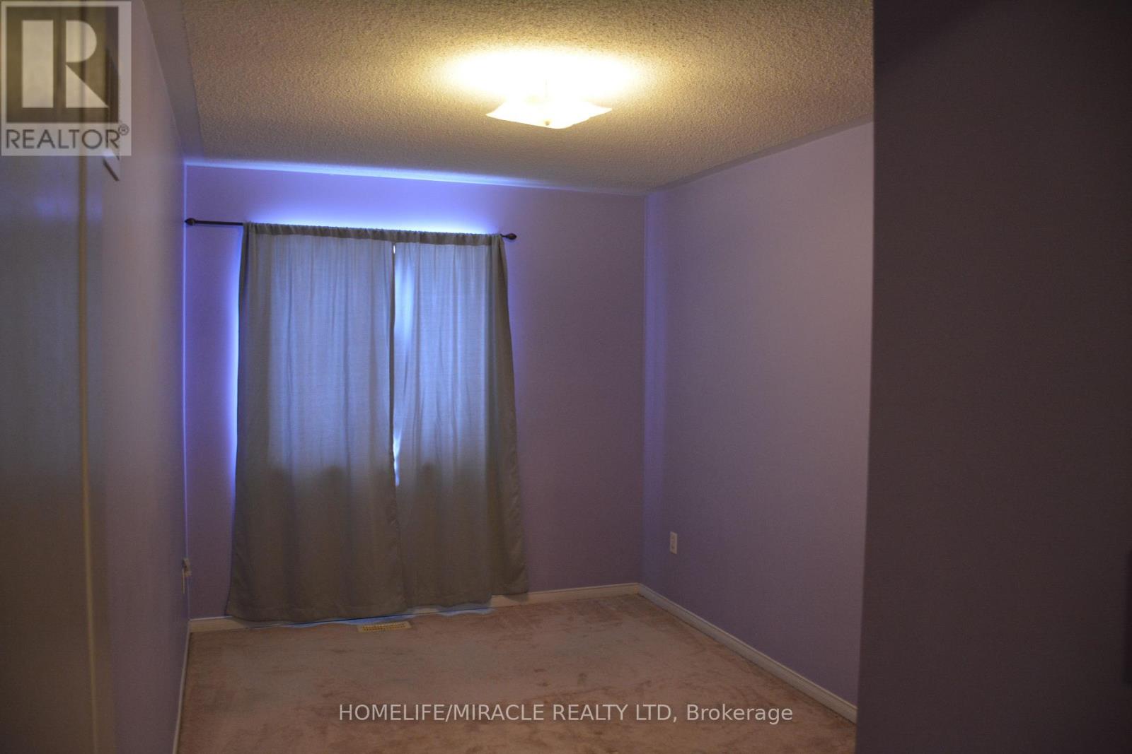 22 Sugarberry Drive, Brampton, Ontario  L6X 0K2 - Photo 7 - W12532748