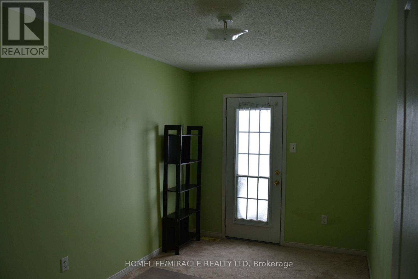 22 Sugarberry Drive, Brampton, Ontario  L6X 0K2 - Photo 9 - W12532748