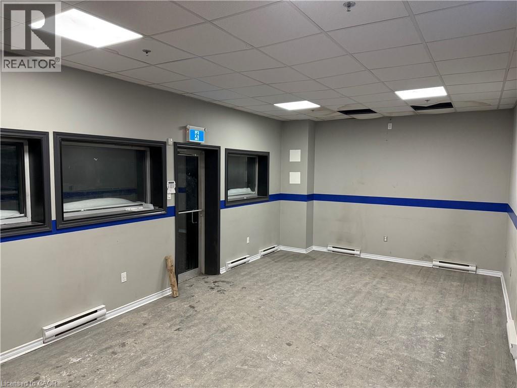 4256 Carroll Avenue Unit# 1, Niagara Falls, Ontario  L2E 7J2 - Photo 2 - 40800097