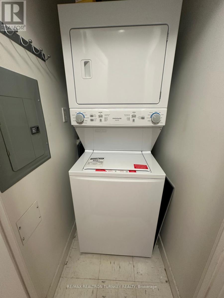 2010 - 35 Bales Avenue, Toronto, Ontario  M2N 7L7 - Photo 12 - C12729626