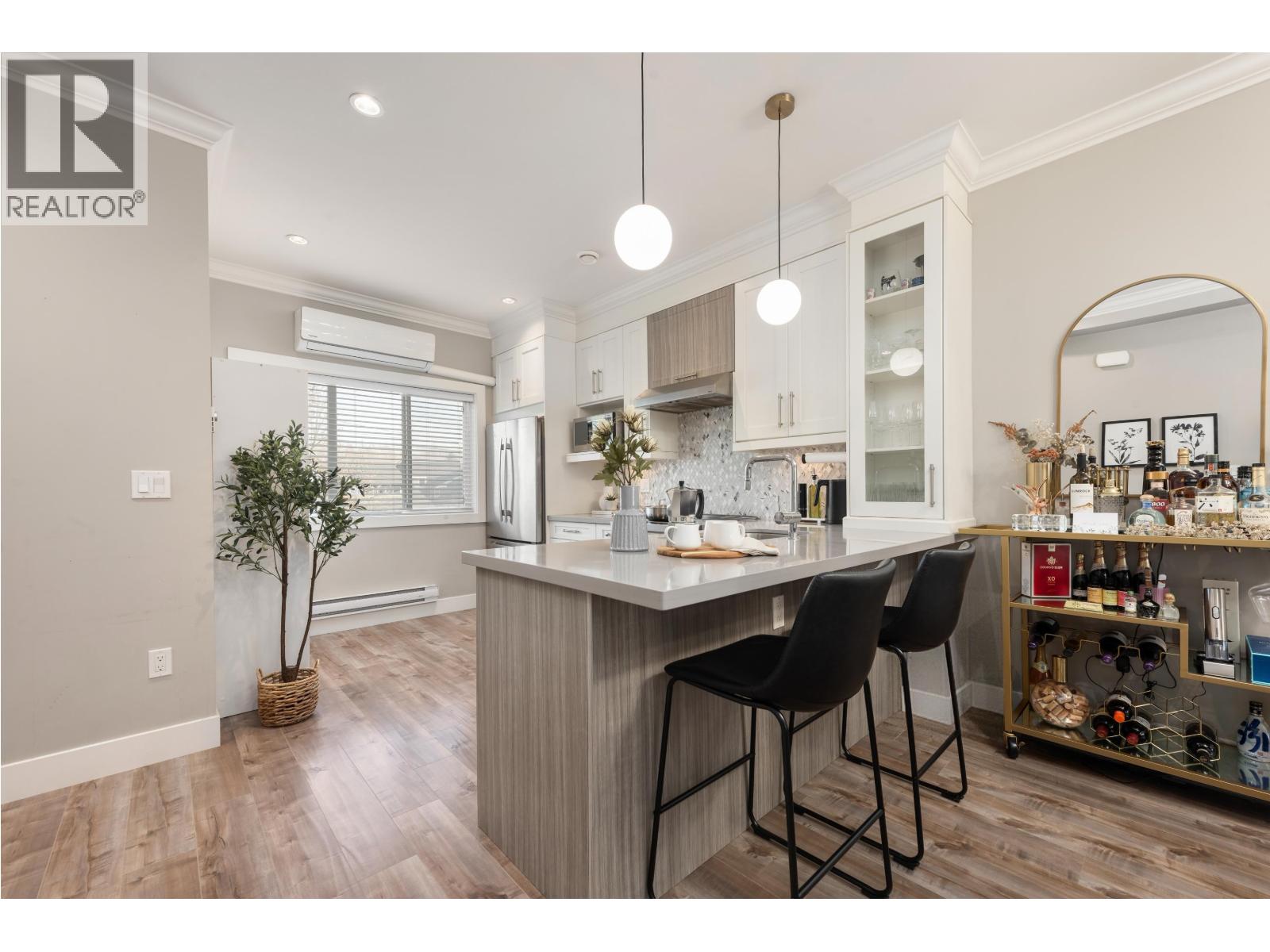 Listing Picture 10 of 31 : 6 9840 ALBERTA ROAD, Richmond / 烈治文 - 魯藝地產 Yvonne Lu Group - MLS Medallion Club Member