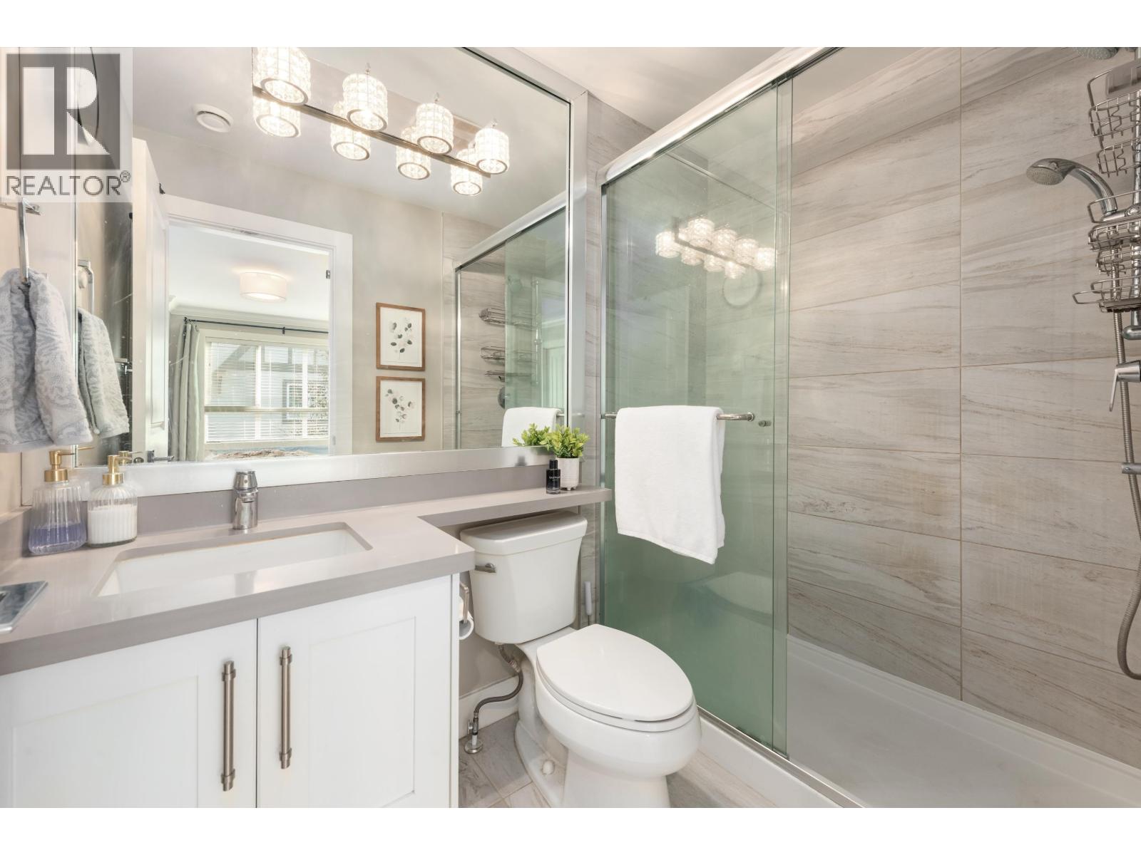 Listing Picture 16 of 31 : 6 9840 ALBERTA ROAD, Richmond / 烈治文 - 魯藝地產 Yvonne Lu Group - MLS Medallion Club Member