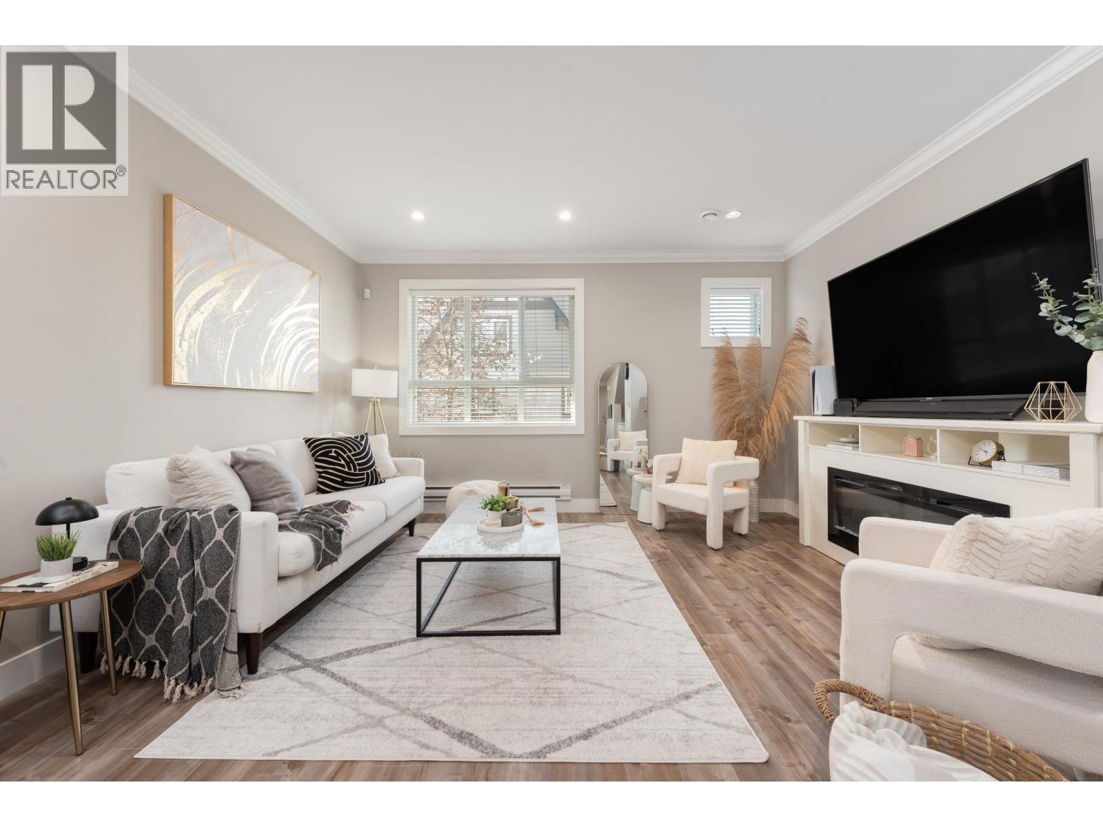 Listing Picture 2 of 31 : 6 9840 ALBERTA ROAD, Richmond / 烈治文 - 魯藝地產 Yvonne Lu Group - MLS Medallion Club Member