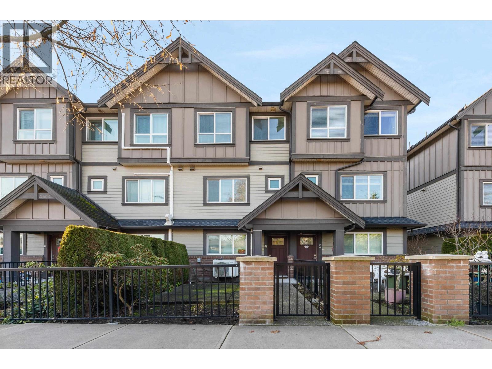 Listing Picture 26 of 31 : 6 9840 ALBERTA ROAD, Richmond / 烈治文 - 魯藝地產 Yvonne Lu Group - MLS Medallion Club Member