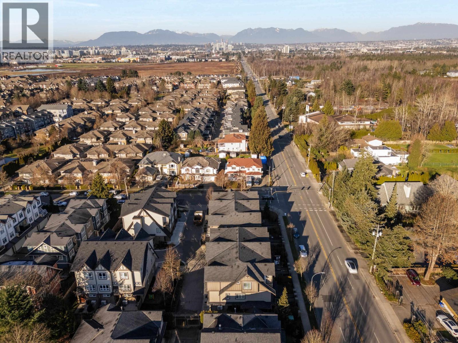 Listing Picture 31 of 31 : 6 9840 ALBERTA ROAD, Richmond / 烈治文 - 魯藝地產 Yvonne Lu Group - MLS Medallion Club Member