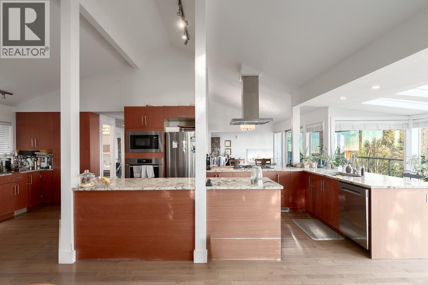 1448 Sandhurst Place, West Vancouver, British Columbia  V7S 2P3 - Photo 10 - R3083516