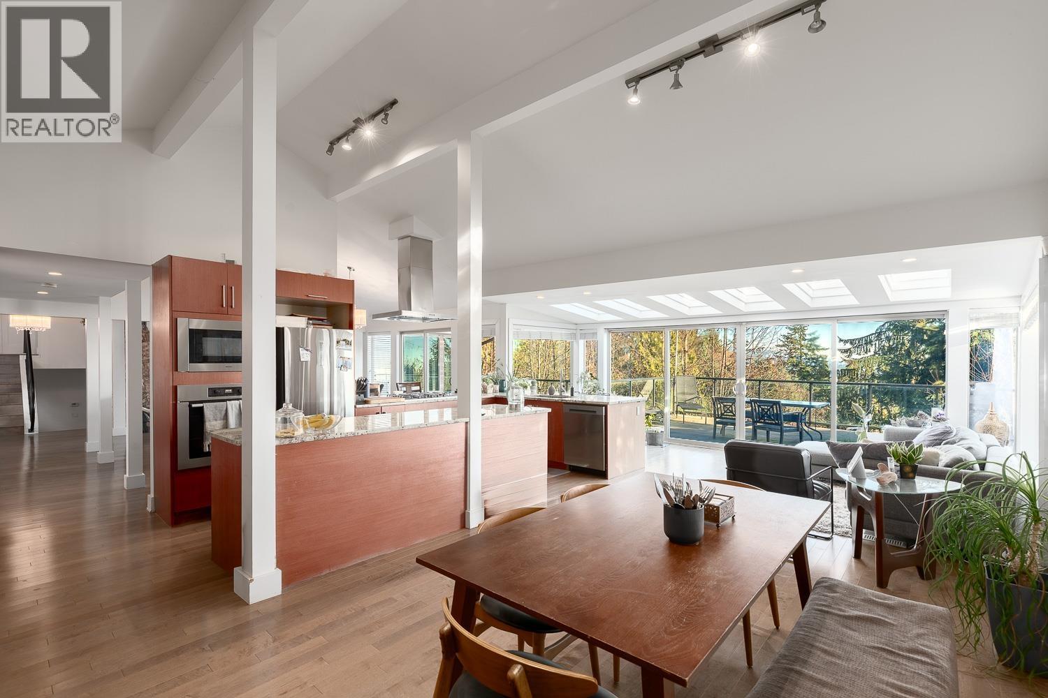 1448 Sandhurst Place, West Vancouver, British Columbia  V7S 2P3 - Photo 9 - R3083516