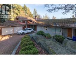 1448 SANDHURST PLACE, West Vancouver, British Columbia