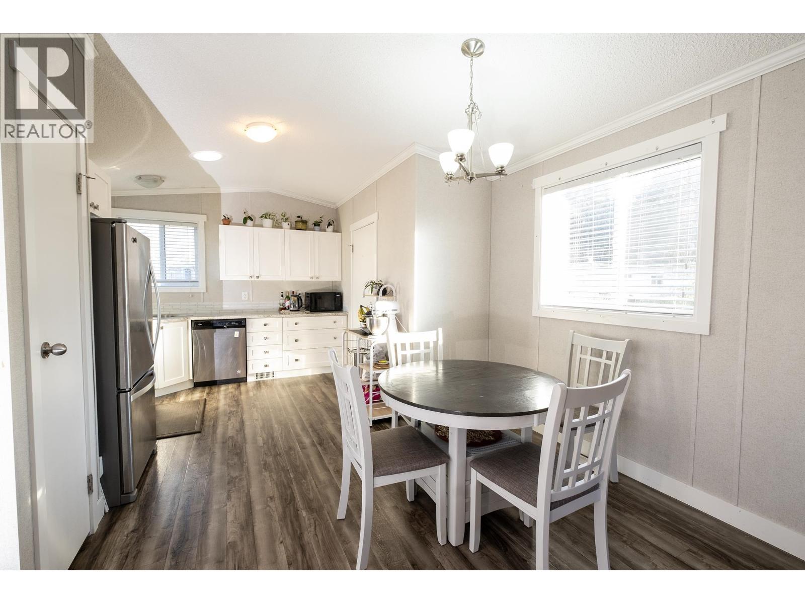 139 1413 Sunshine Coast Highway, Gibsons, British Columbia  V0N 1V5 - Photo 2 - R3083519