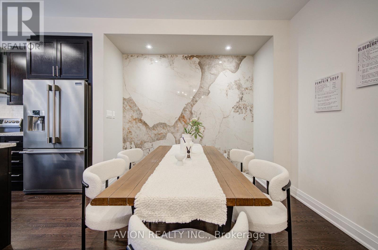 42 Causland Lane, Richmond Hill, Ontario  L4S 0G5 - Photo 4 - N12731302