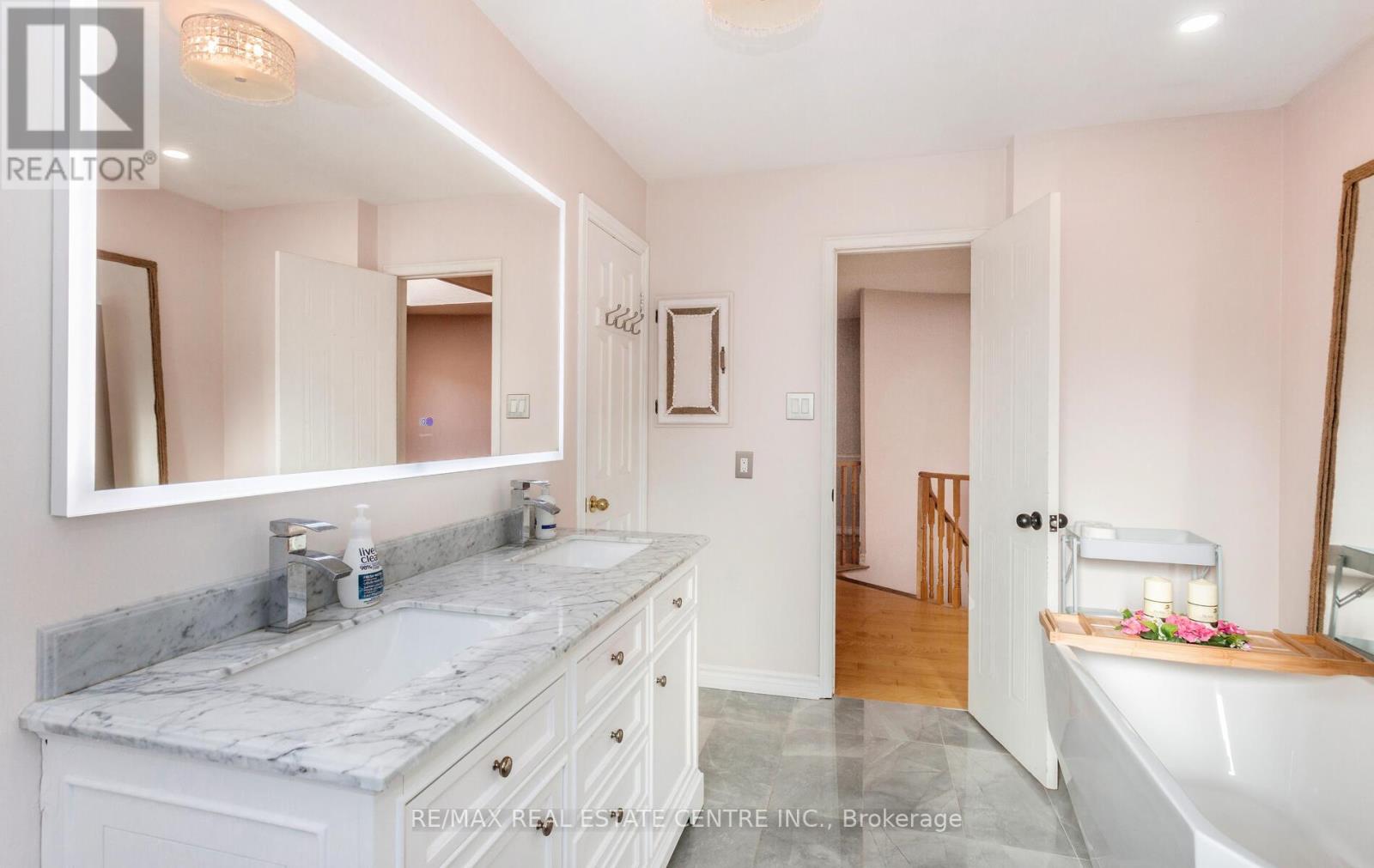 34 Corkett Drive S, Brampton, Ontario  L6X 3G9 - Photo 33 - W12731296