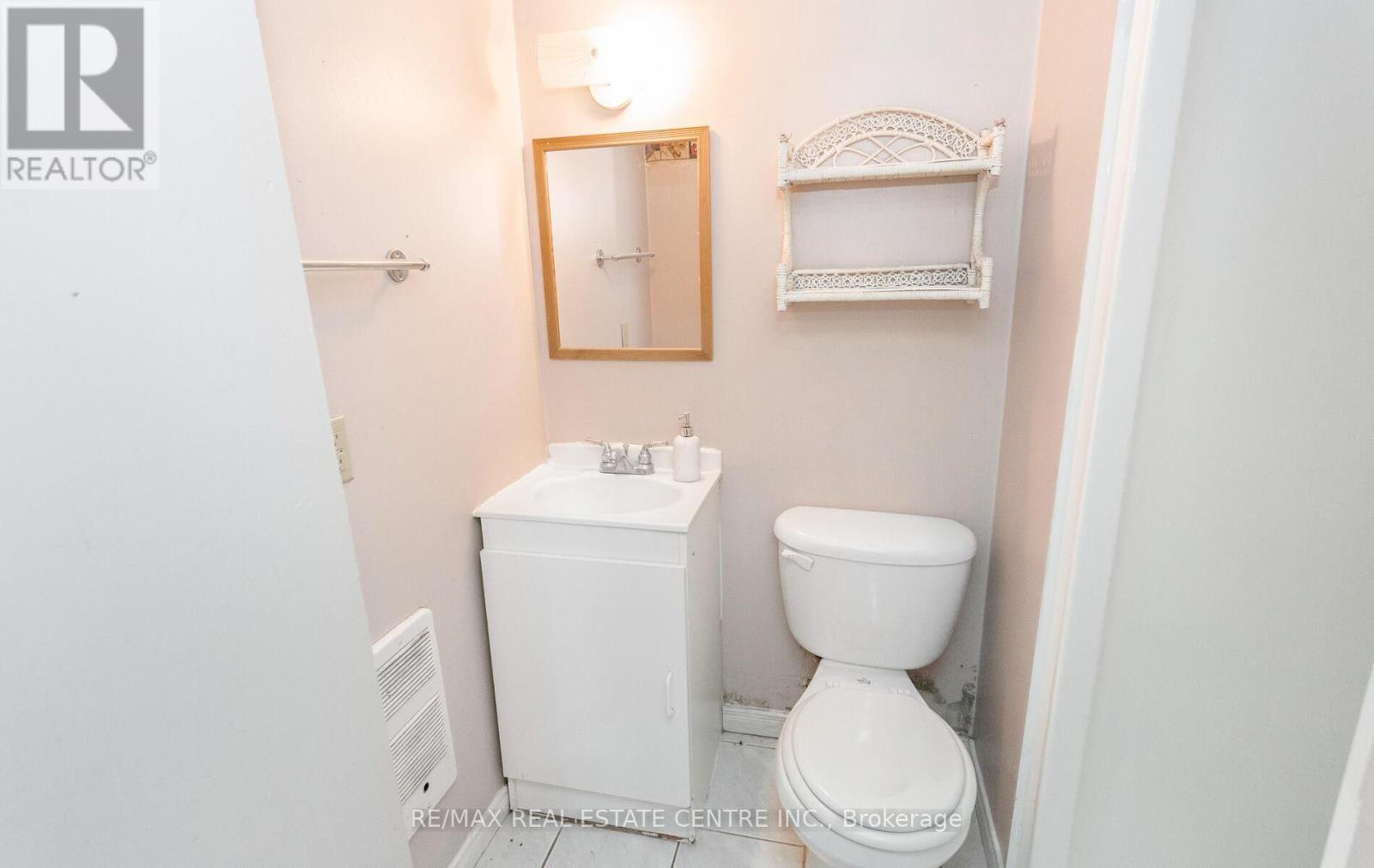 34 Corkett Drive S, Brampton, Ontario  L6X 3G9 - Photo 41 - W12731296