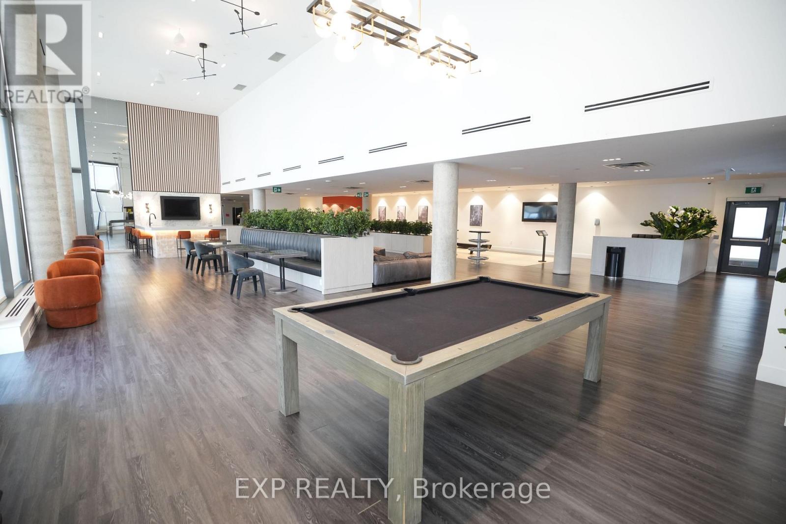 2011 - 25 Wellington Street S, Kitchener, Ontario  N2G 0G5 - Photo 21 - X12731306