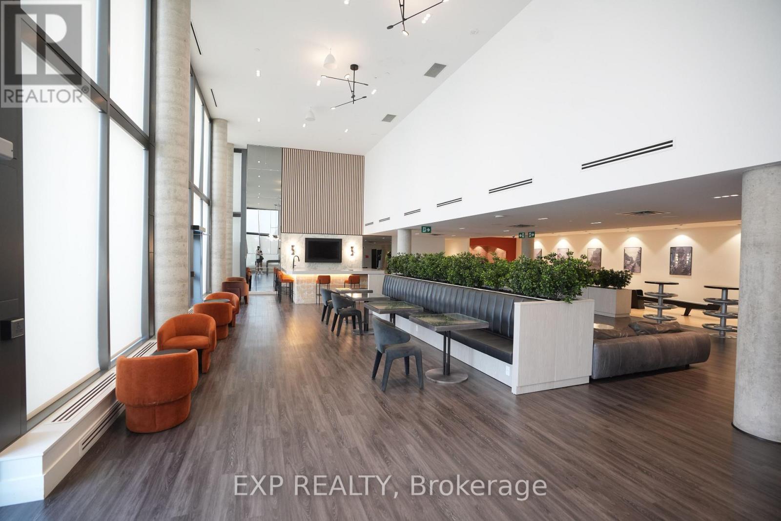 2011 - 25 Wellington Street S, Kitchener, Ontario  N2G 0G5 - Photo 22 - X12731306