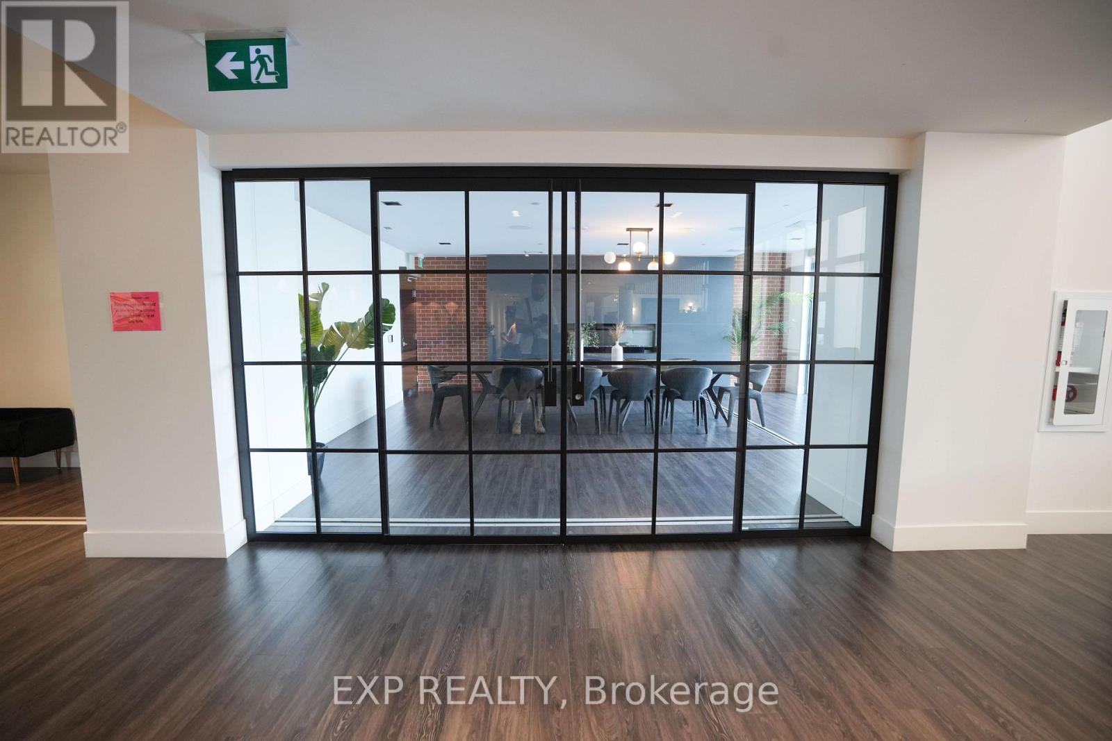 2011 - 25 Wellington Street S, Kitchener, Ontario  N2G 0G5 - Photo 26 - X12731306