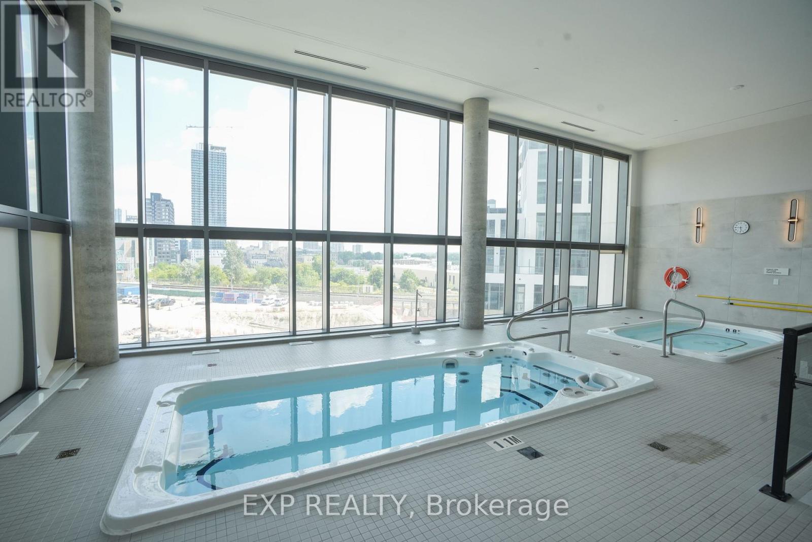 2011 - 25 Wellington Street S, Kitchener, Ontario  N2G 0G5 - Photo 28 - X12731306