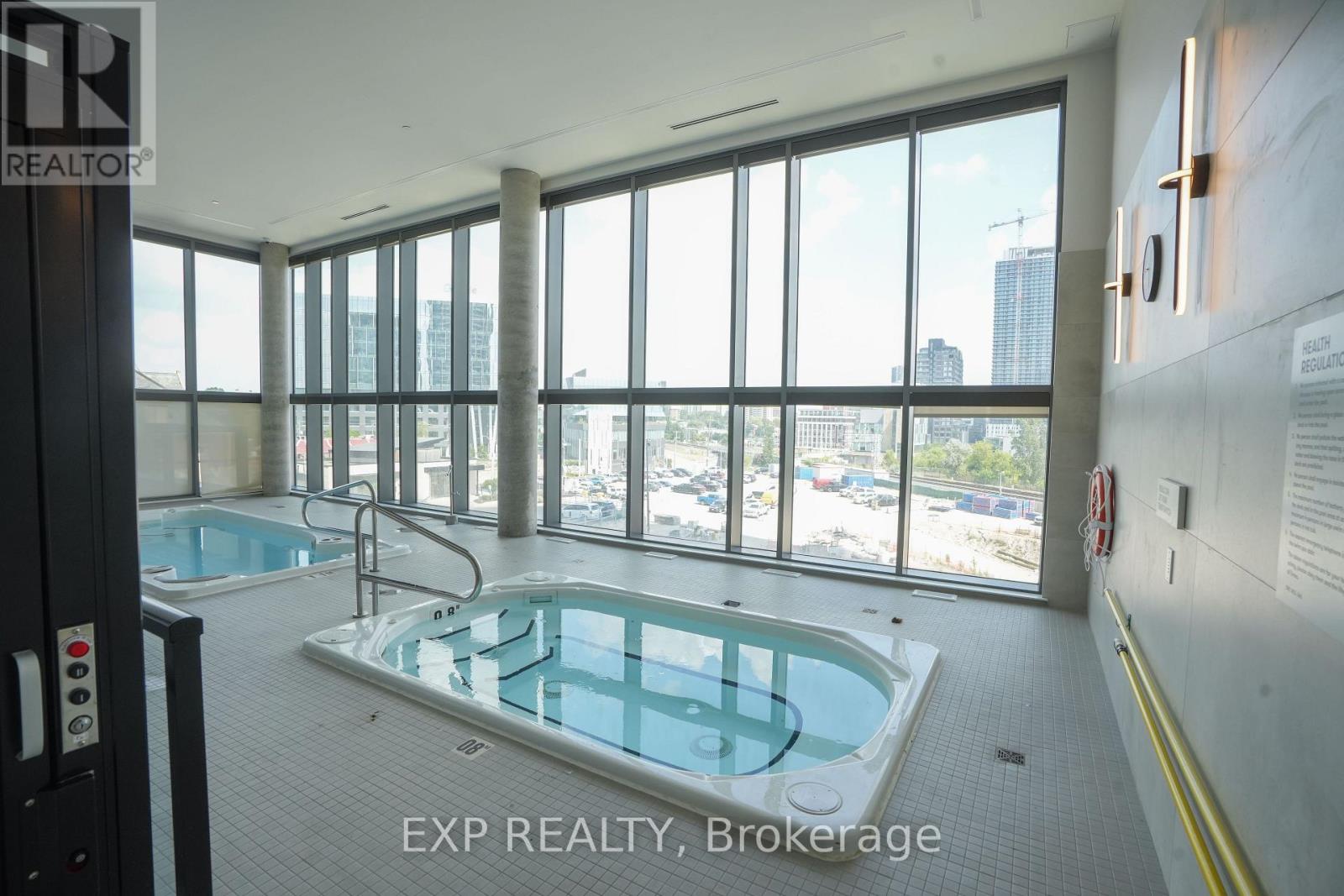 2011 - 25 Wellington Street S, Kitchener, Ontario  N2G 0G5 - Photo 29 - X12731306