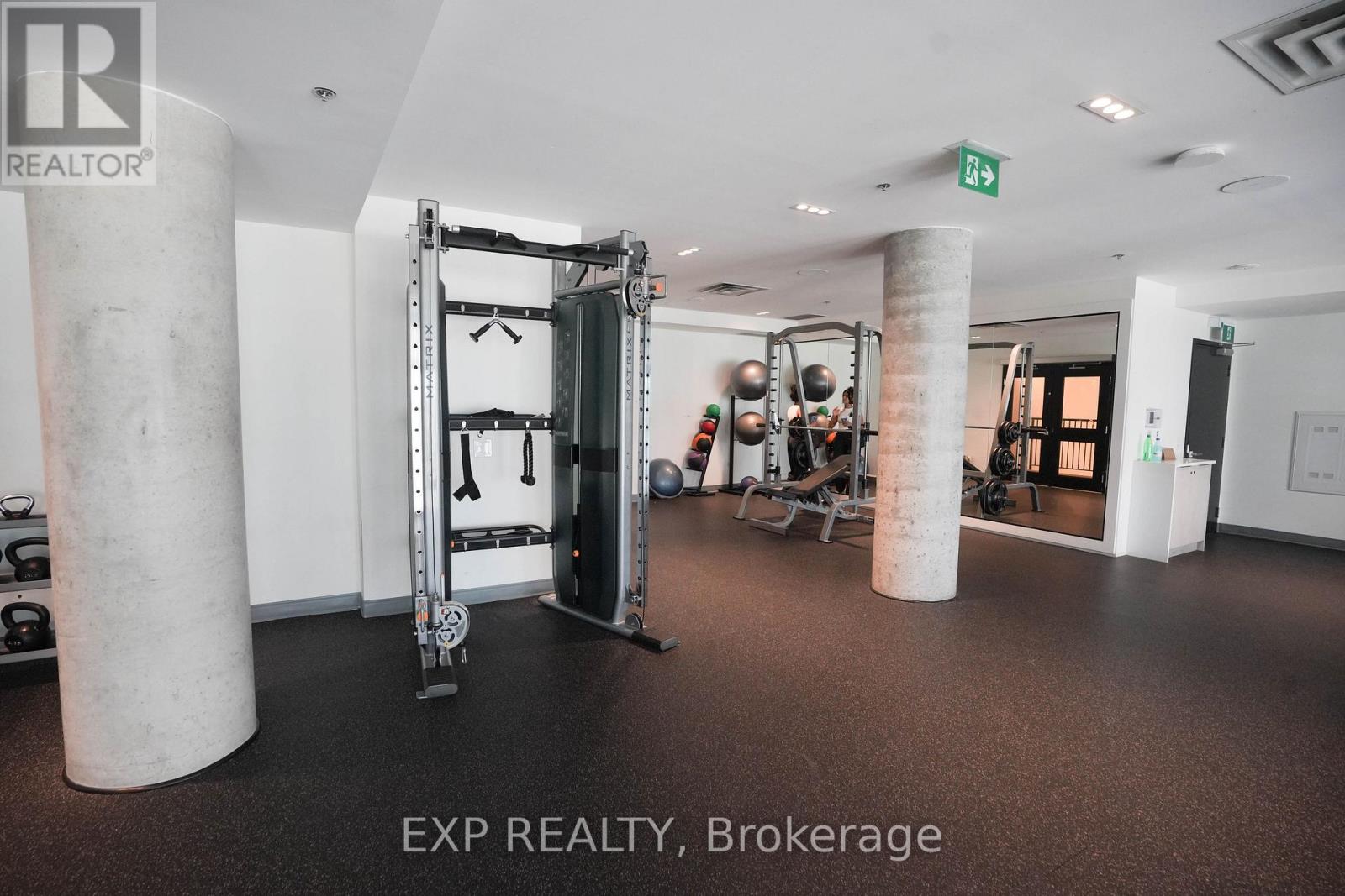 2011 - 25 Wellington Street S, Kitchener, Ontario  N2G 0G5 - Photo 35 - X12731306