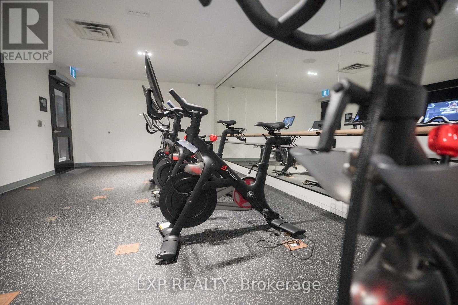 2011 - 25 Wellington Street S, Kitchener, Ontario  N2G 0G5 - Photo 36 - X12731306