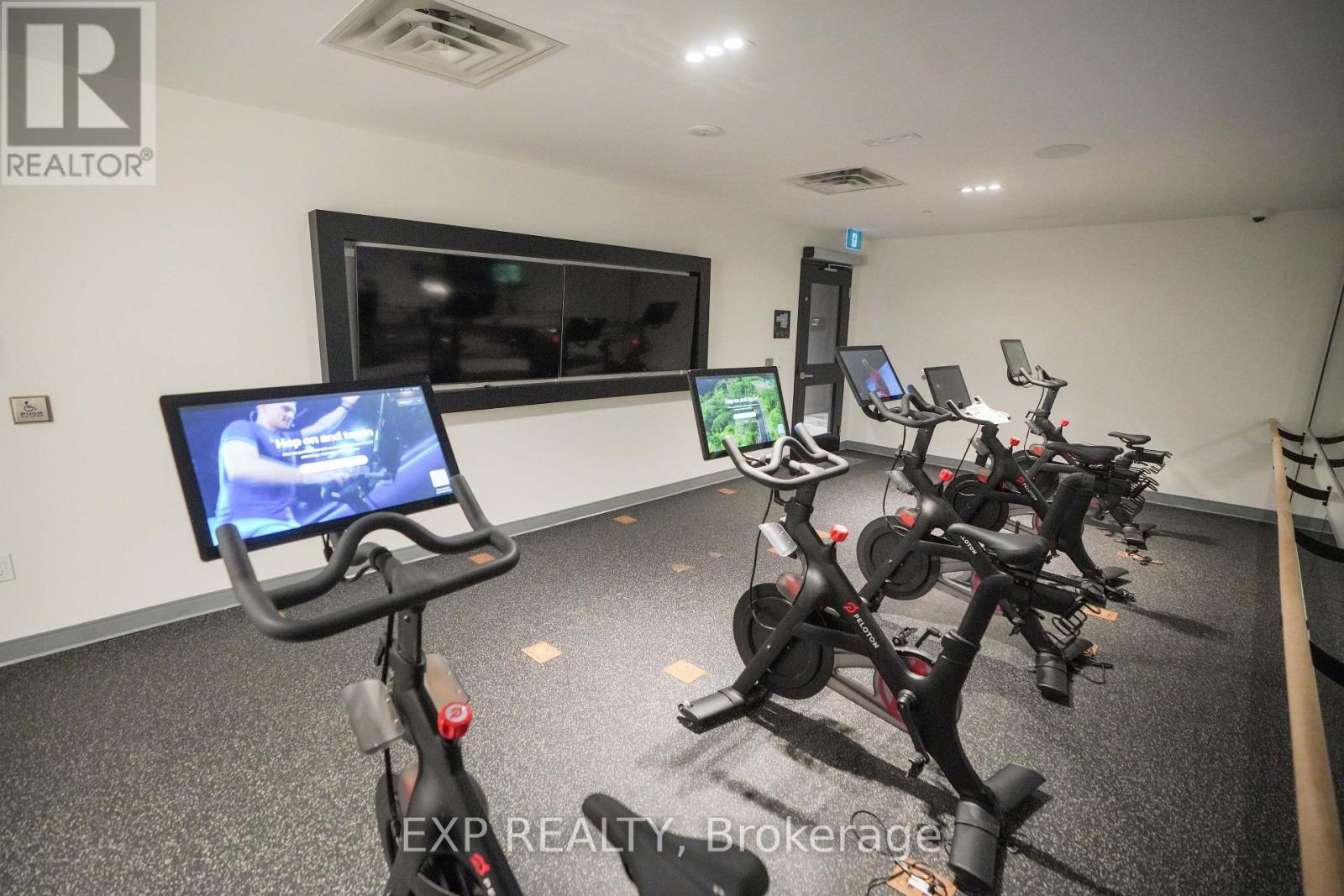 2011 - 25 Wellington Street S, Kitchener, Ontario  N2G 0G5 - Photo 37 - X12731306