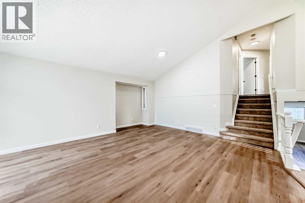 624 Shawinigan Drive Sw, Calgary, Alberta  T2Y 2H4 - Photo 13 - A2279061