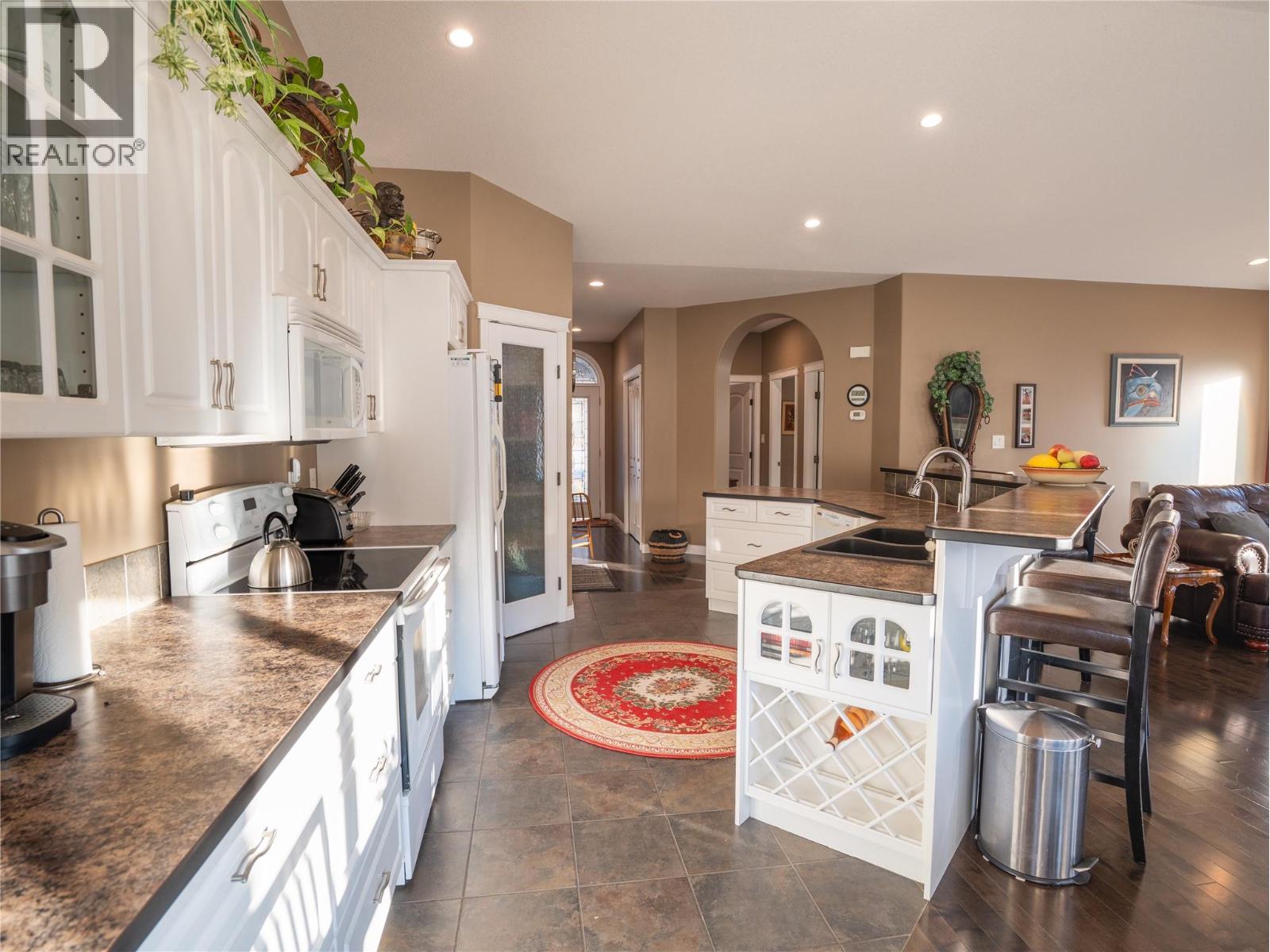 434 Eastside Road, Okanagan Falls, British Columbia  V0H 1R5 - Photo 15 - 10373820