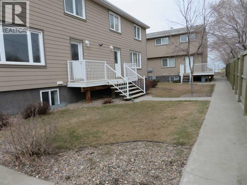 6, 5524 49 Avenue, Lloydminster, Saskatchewan  S9V 0V4 - Photo 1 - A2262386