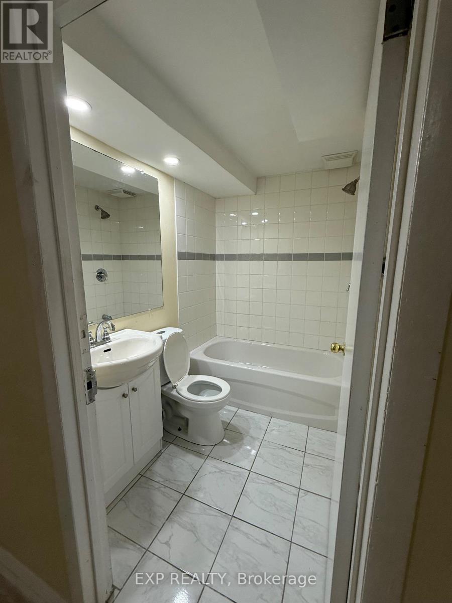 Basement - 17 Gable Drive, Brampton, Ontario  L6V 2H2 - Photo 7 - W12730542