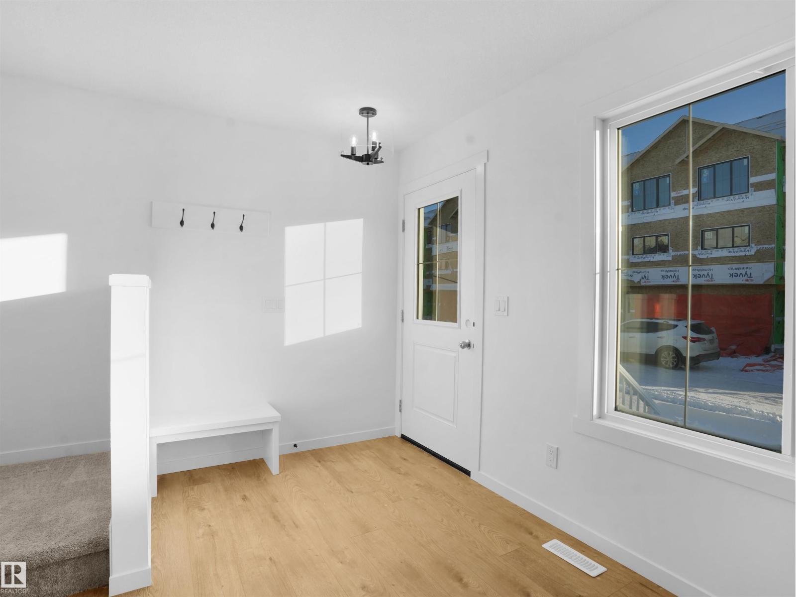 2 18640 18 Av Nw, Edmonton, Alberta  T6M 3E8 - Photo 2 - E4471133