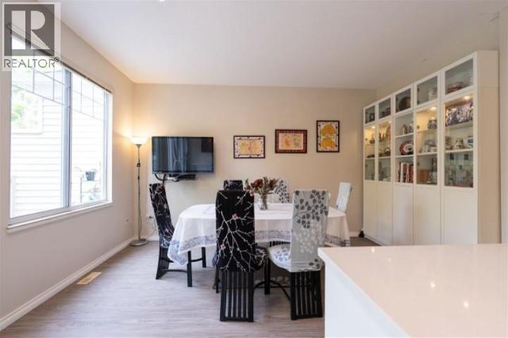 10 7500 Cumberland Street, Burnaby, British Columbia  V3N 4Z9 - Photo 5 - R3083448