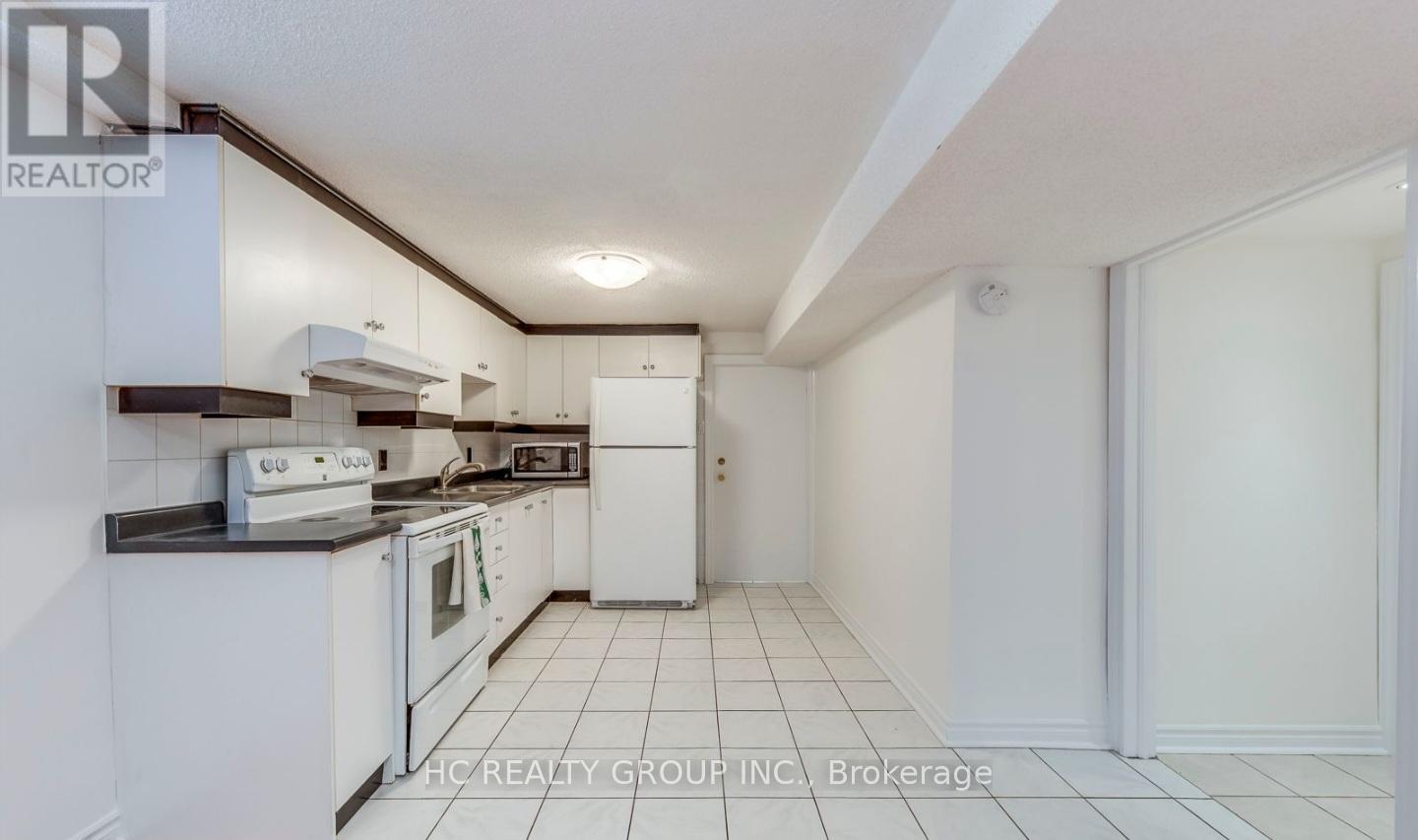 (Basement) - 3161 Rymal Road S, Mississauga, Ontario  L4Y 3B4 - Photo 6 - W12731314