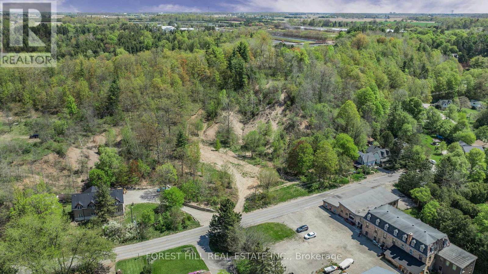 22 Main Street N, Halton Hills, Ontario  L7G 3G8 - Photo 2 - W12731320