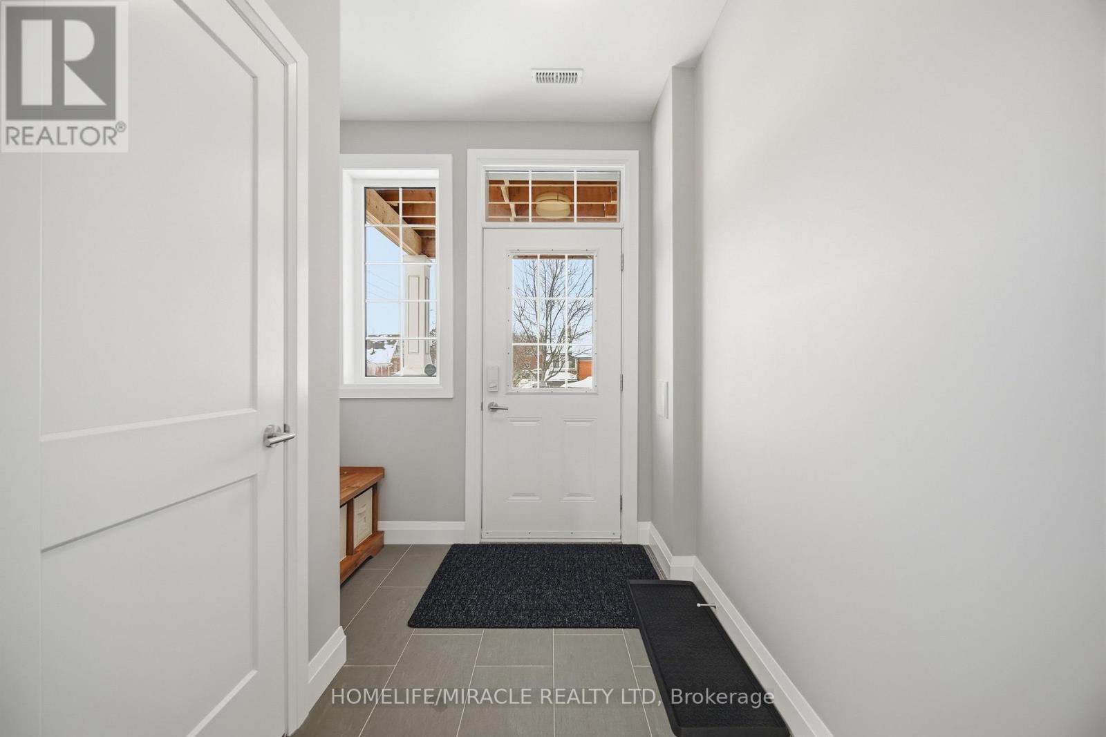 180 Benton Street, Kitchener, Ontario  N2G 3H8 - Photo 46 - X12728690