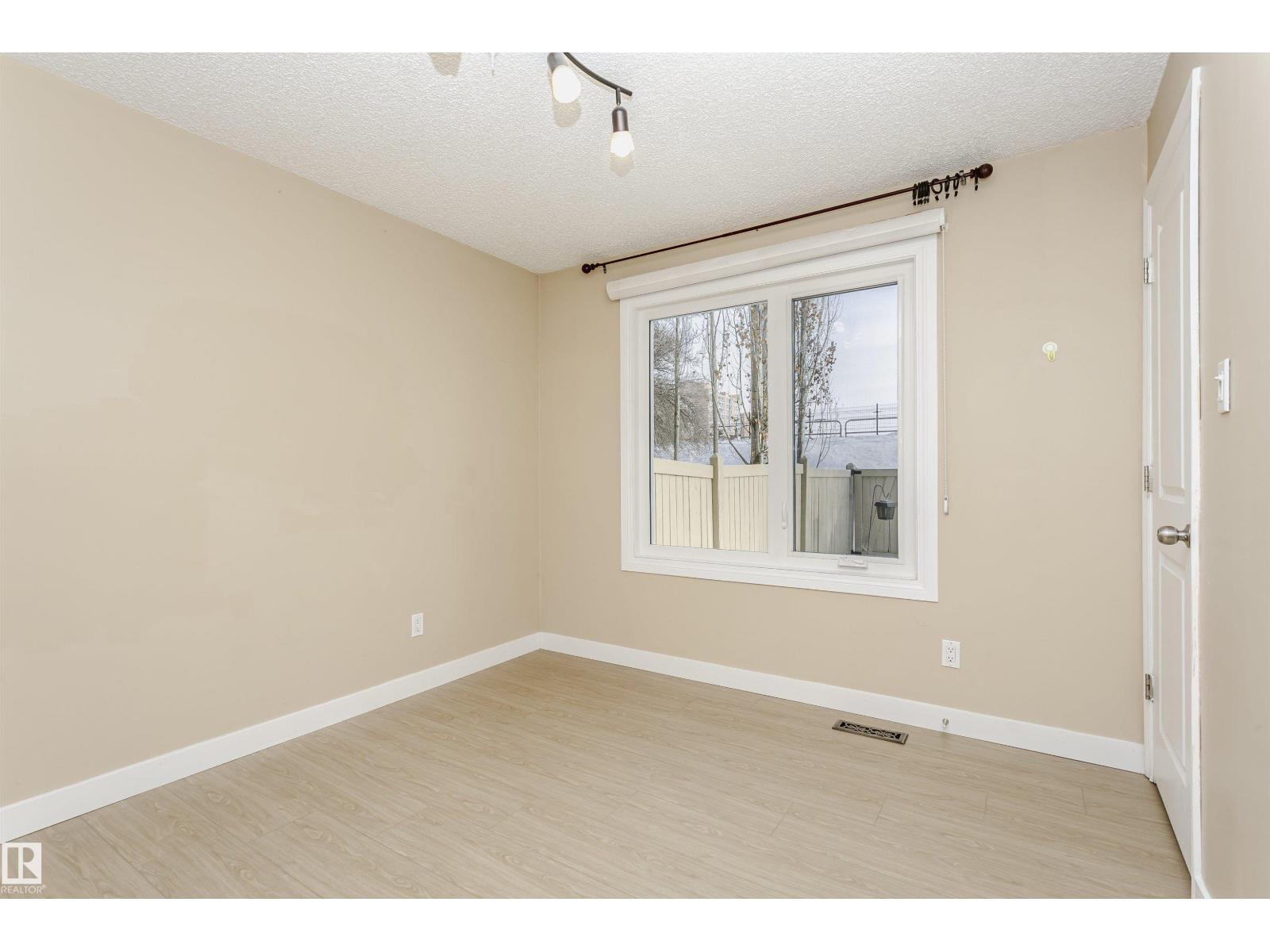 #21 11111 26 Av Nw, Edmonton, Alberta  T6J 5M7 - Photo 10 - E4471136