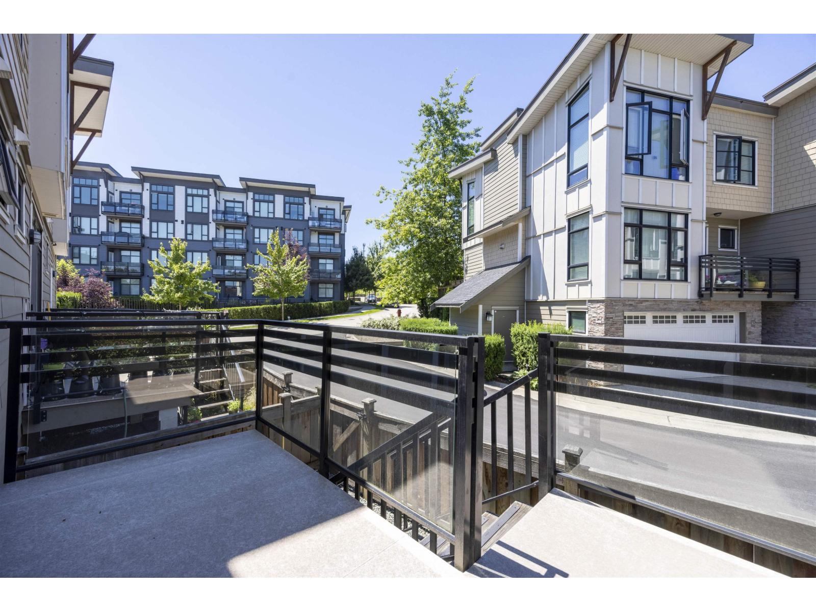 11 9989 E Barnston Drive, Surrey, British Columbia  V4N 6N3 - Photo 39 - R3063493