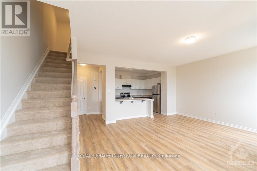 2014 Leinster Circle, Ottawa, Ontario  K2S 2Z4 - Photo 6 - X12731340