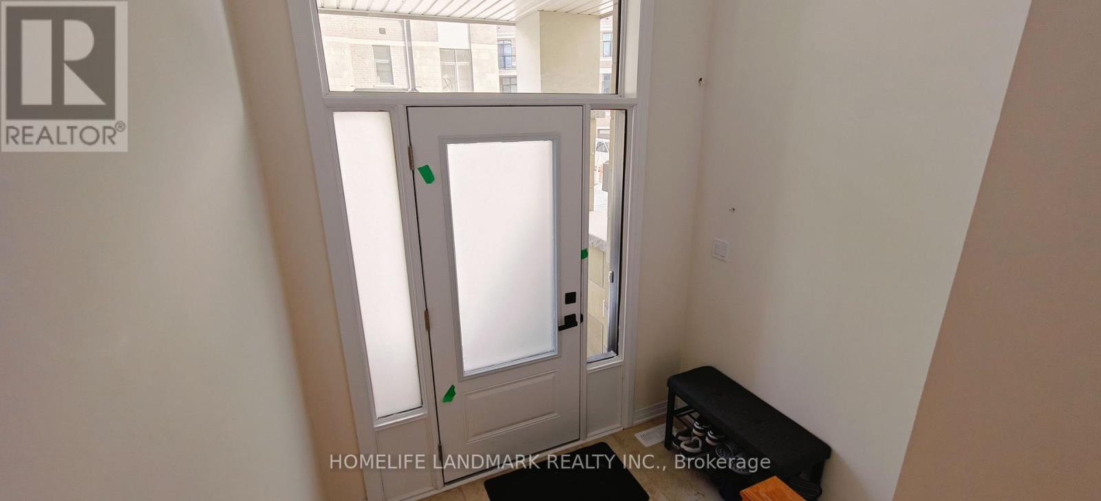 16 Kahshe Lane, Richmond Hill, Ontario  L4S 0N7 - Photo 2 - N12731362